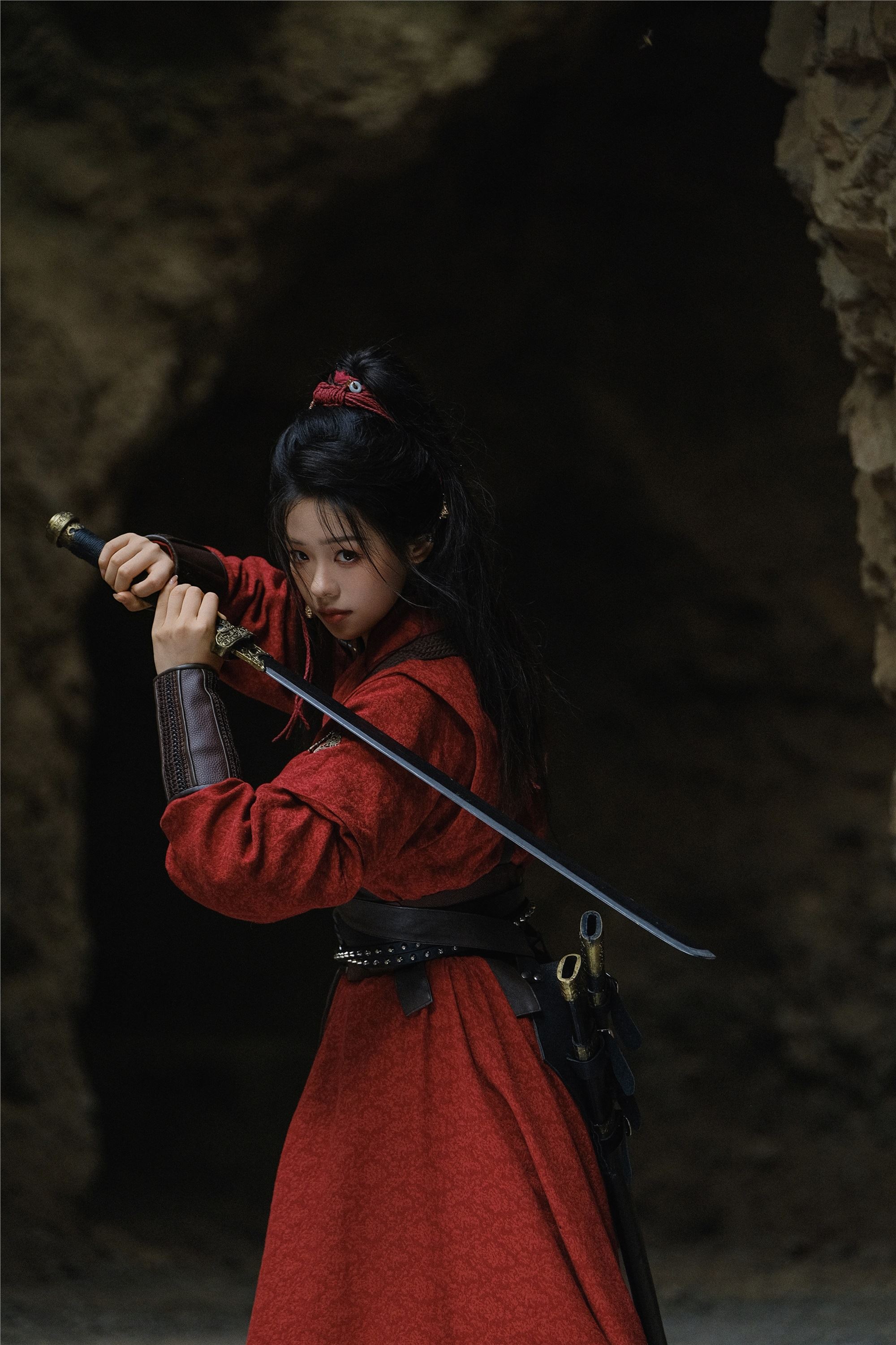 YITUYU艺图语 2025.02.03 清风作剑 瑶瑶